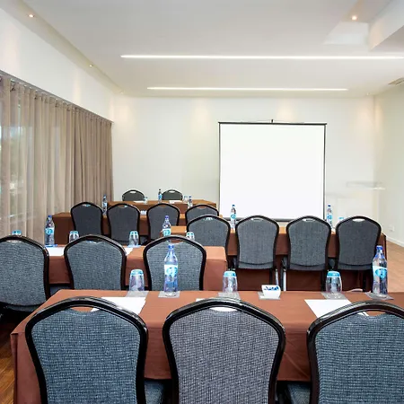 Melia Oriente Отель