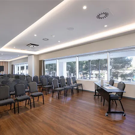 Отель Melia Oriente Лиссабон