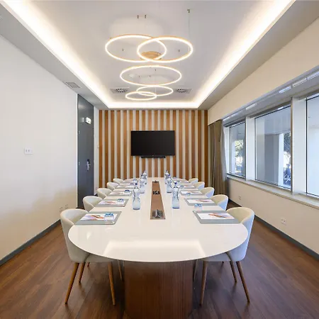 Melia Oriente Отель 4*