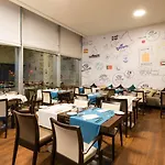 Melia Oriente 4* ליסבון