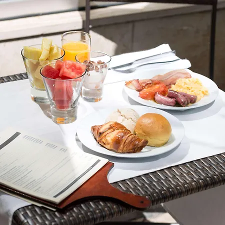 Hotell Melia Oriente