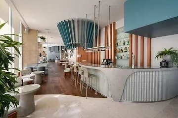 ホテル Melia Oriente