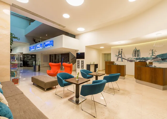 ホテル Melia Oriente 4*