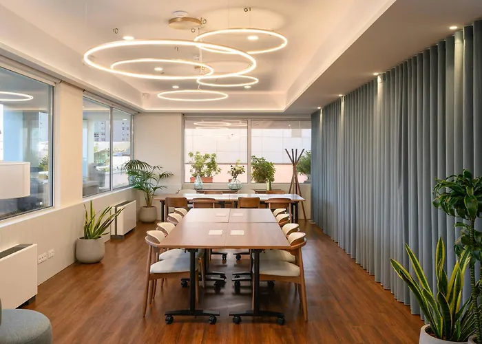 Hotel Meliá Oriente 4*