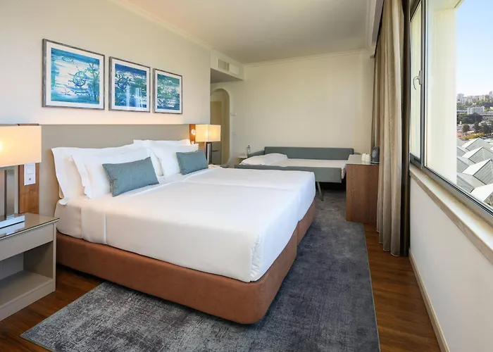 Meliá Oriente 4*