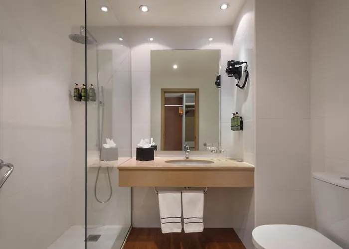 Melia Oriente 4*