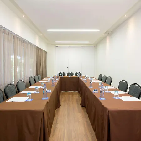 Hotel Meliá Oriente 4*