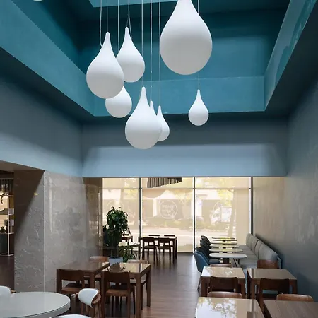 Melia Oriente Hotell