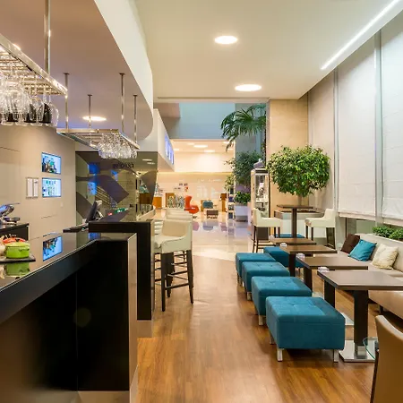 酒店 Melia Oriente 4*