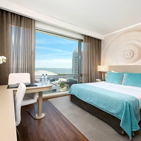 Melia Oriente מלון